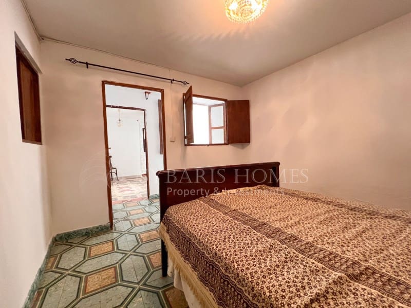 5 soveværelse Byhus til salg i Benidoleig - € 160.000 (Ref: 9095522)