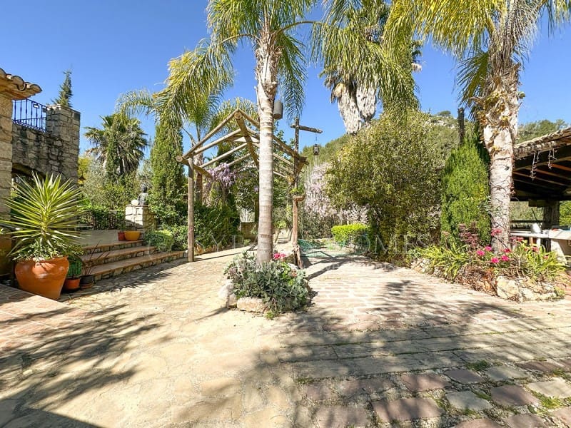 4 soveværelse Finca/Landehus til salg i Jalon / Xalo - € 1.600.000 (Ref: 9106772)