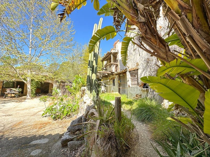 4 soveværelse Finca/Landehus til salg i Jalon / Xalo - € 1.600.000 (Ref: 9106772)