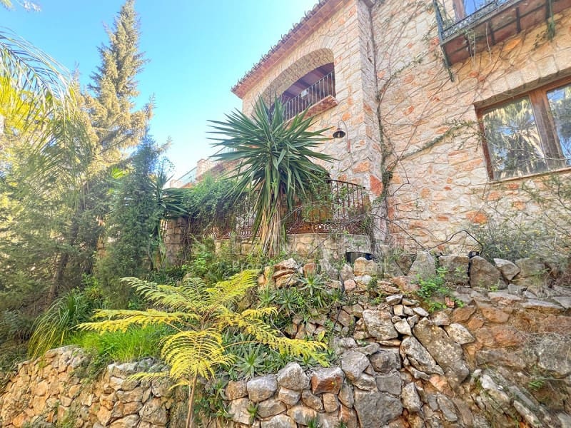 4 soveværelse Finca/Landehus til salg i Jalon / Xalo - € 1.600.000 (Ref: 9106772)