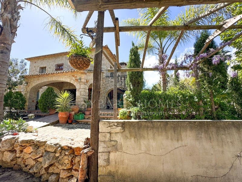 4 soveværelse Finca/Landehus til salg i Jalon / Xalo - € 1.600.000 (Ref: 9106772)