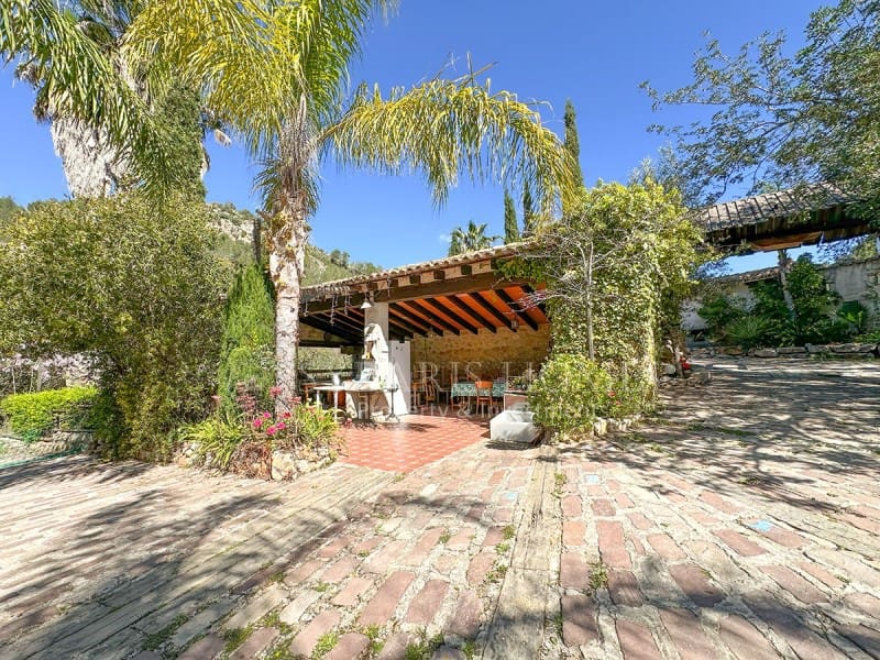 4 soveværelse Finca/Landehus til salg i Jalon / Xalo - € 1.600.000 (Ref: 9106772)