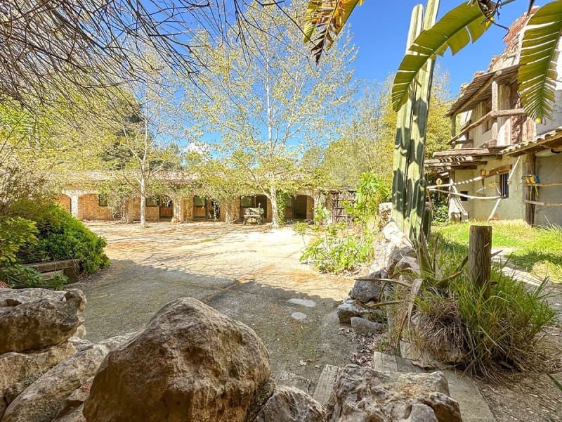 4 soveværelse Finca/Landehus til salg i Jalon / Xalo - € 1.600.000 (Ref: 9106772)