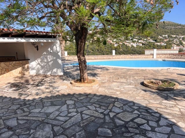 6 slaapkamer Villa te koop in Orba met zwembad garage - € 690.000 (Ref: 9129958)