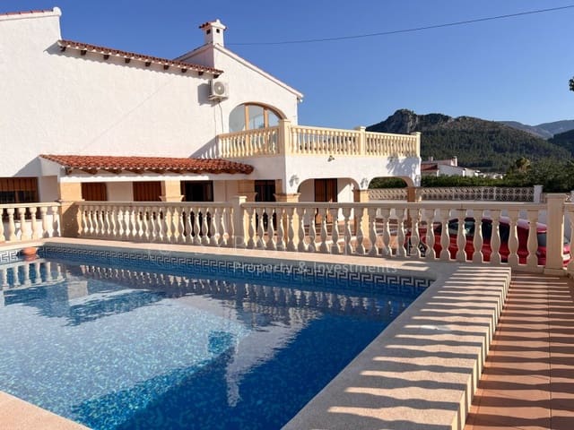 6 chambre Villa/Maison à vendre à Orba avec piscine garage - 690 000 € (Ref: 9129958)