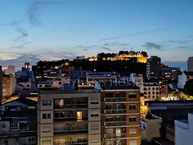 2 soveværelse Penthouse til salg i Denia med garage - € 478.000 (Ref: 9154330)