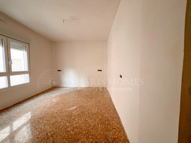 4 bedroom Apartment for sale in Saladar, Dénia - € 188,000 (Ref: 9192691)