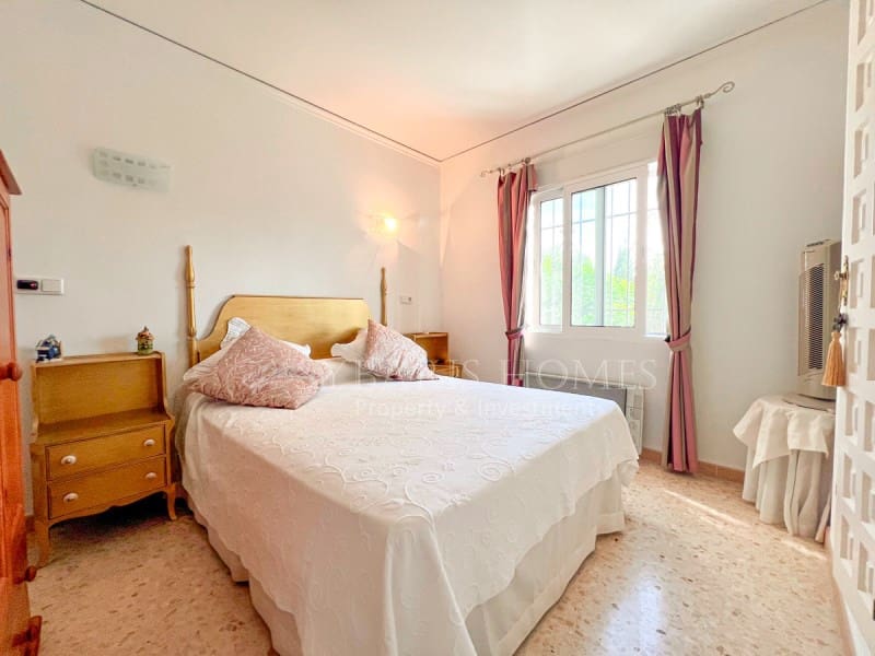 3 sovrum Hus till salu i Denia med pool garage - 309 000 € (Ref: 9202729)