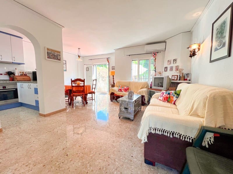 3 sovrum Hus till salu i Denia med pool garage - 309 000 € (Ref: 9202729)