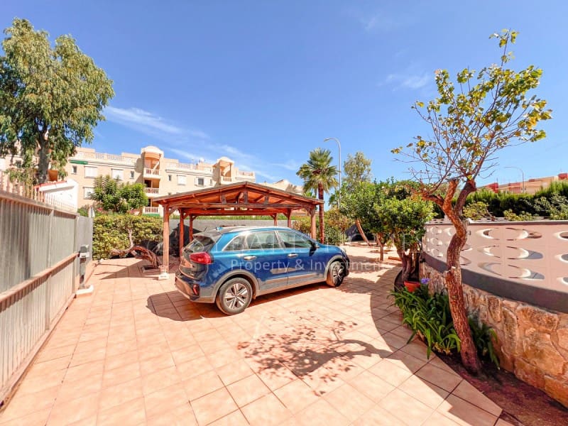 3 soverom Villa til salgs i Denia med svømmebasseng garasje - € 899 000 (Ref: 9218581)