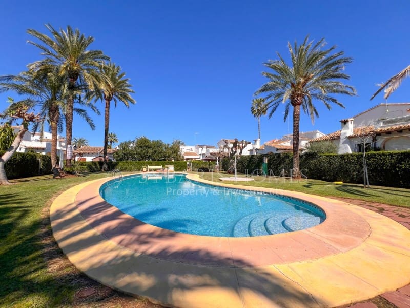 1 soverom Bungalow til salgs i Denia med svømmebasseng garasje - € 262 000 (Ref: 9239838)