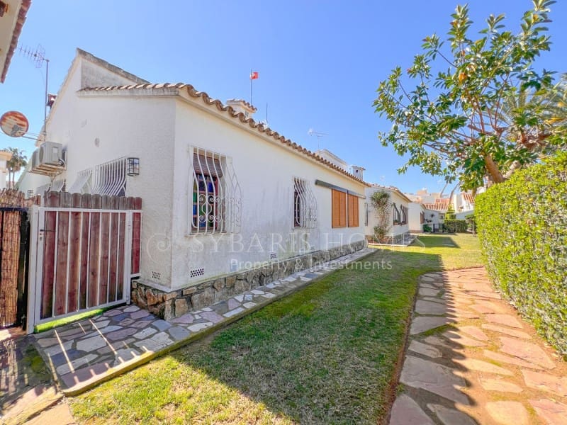1 soverom Bungalow til salgs i Denia med svømmebasseng garasje - € 262 000 (Ref: 9239838)