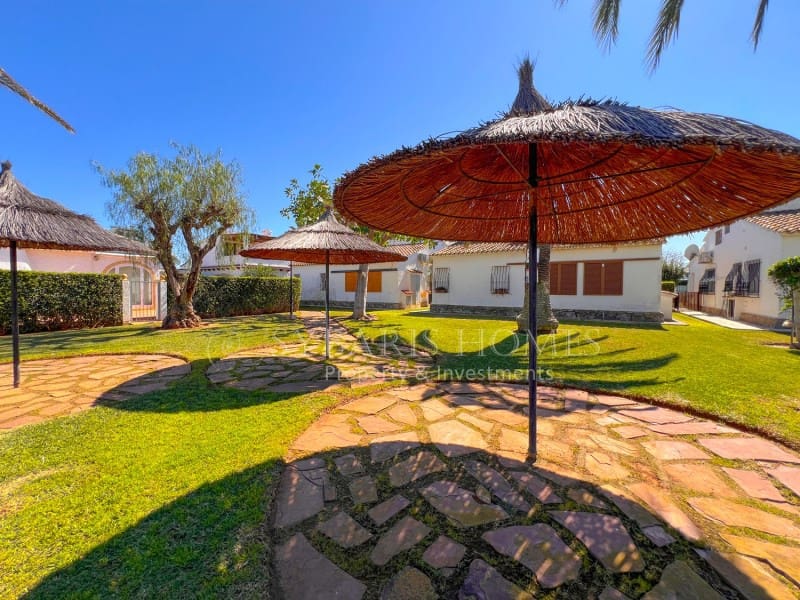 1 soverom Bungalow til salgs i Denia med svømmebasseng garasje - € 262 000 (Ref: 9239838)