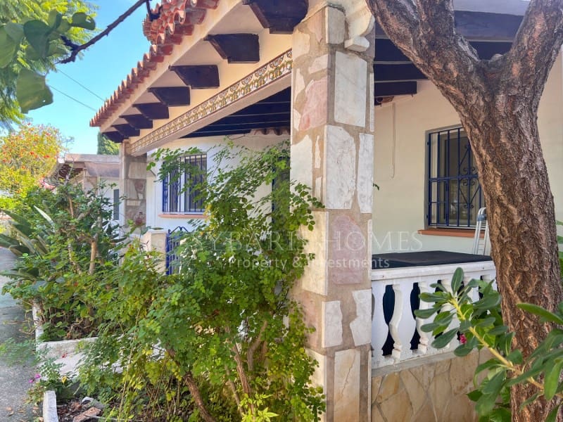 Bungalow de 3 habitaciones en Dénia en venta con piscina - 299.900 € (Ref: 9255494)