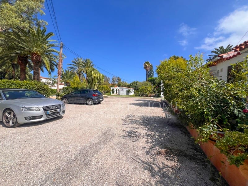 Bungalow de 3 habitaciones en Dénia en venta con piscina - 299.900 € (Ref: 9255494)