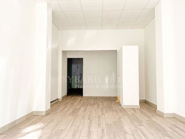 Commercial for sale in Centro Urbano, Dénia - € 275,000 (Ref: 9255495)