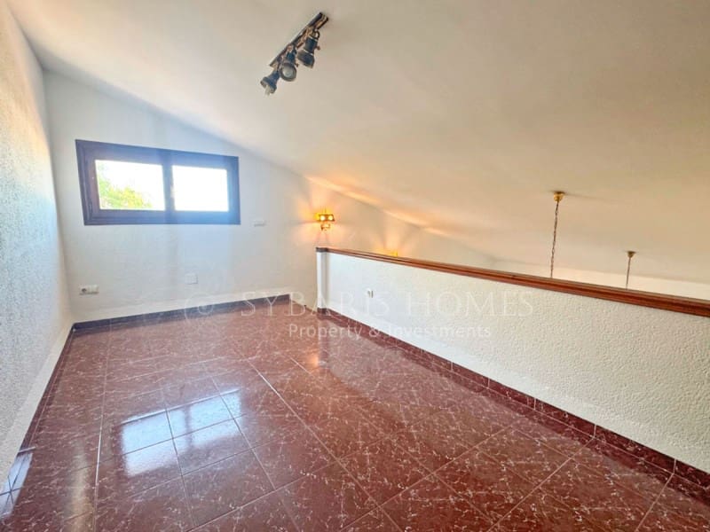 3 sovrum Villa till salu i Denia med pool garage - 490 000 € (Ref: 9264708)