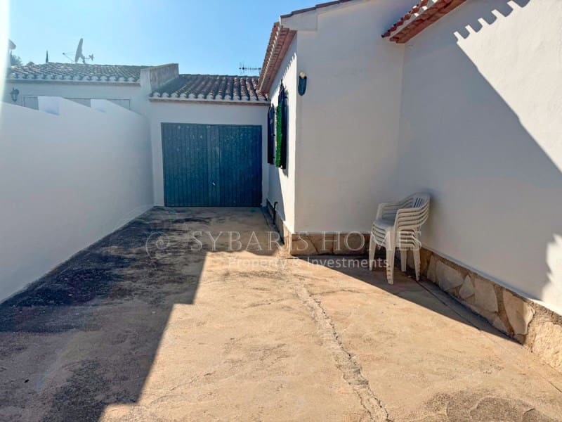 3 sovrum Villa till salu i Denia med pool garage - 490 000 € (Ref: 9264708)