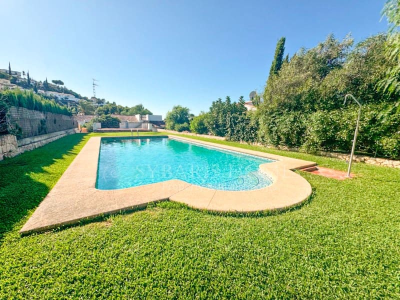 3 sovrum Villa till salu i Denia med pool garage - 490 000 € (Ref: 9264708)