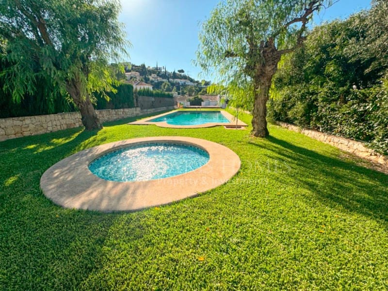 3 sovrum Villa till salu i Denia med pool garage - 490 000 € (Ref: 9264708)