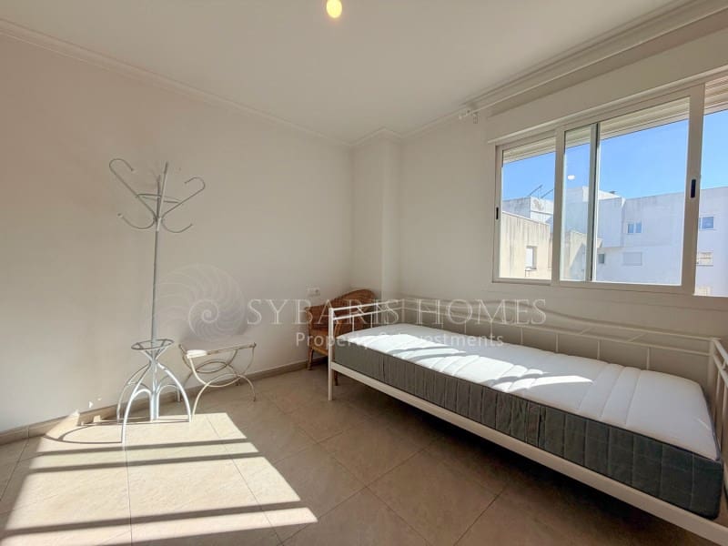 4 bedroom Penthouse for sale in Ondara with garage - € 297,000 (Ref: 9403620)