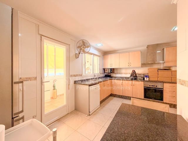 4 bedroom Penthouse for sale in Ondara with garage - € 297,000 (Ref: 9403620)