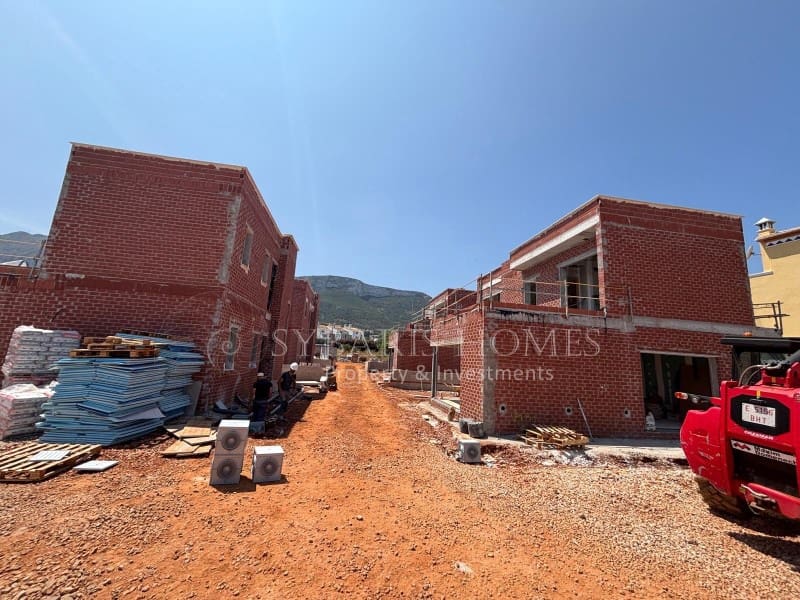 3 sypialnia Willa na sprzedaż w Denia z basenem garażem - 660 000 € (Ref: 9576535)