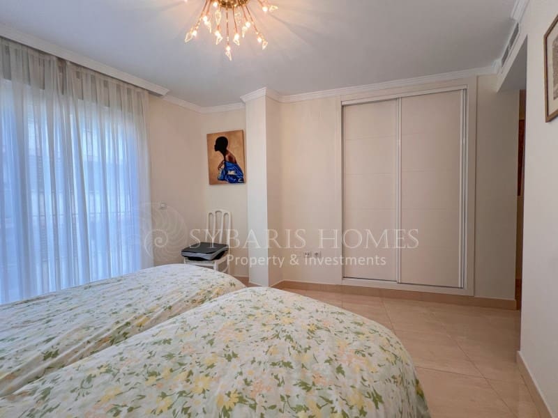 3 quarto Apartamento para venda em Denia com garagem - 367 000 € (Ref: 9576536)