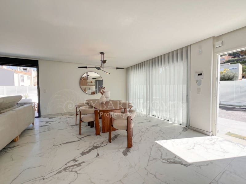 3 sypialnia Willa na sprzedaż w Denia z basenem garażem - 675 000 € (Ref: 9679695)