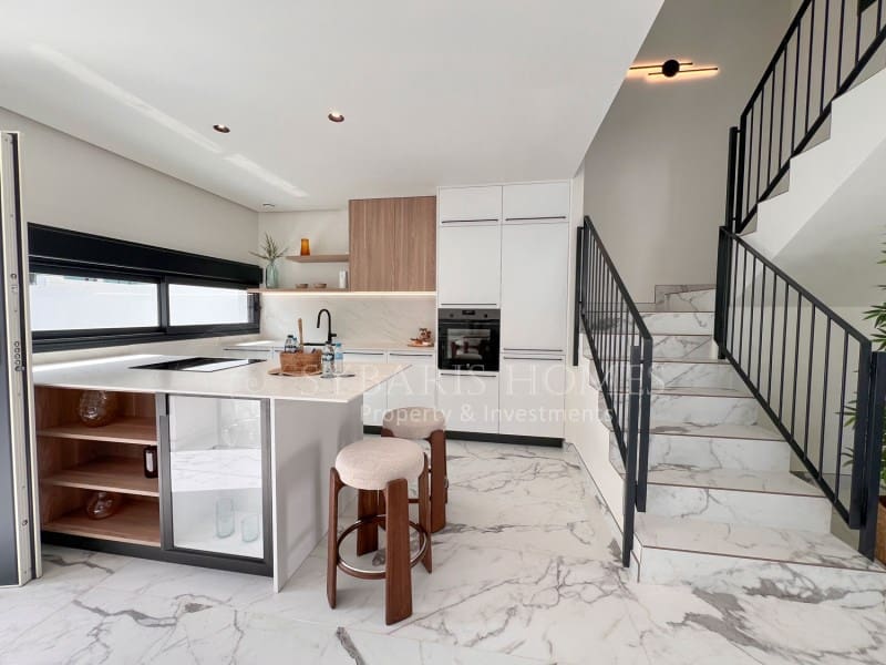 3 sypialnia Willa na sprzedaż w Denia z basenem garażem - 675 000 € (Ref: 9679695)