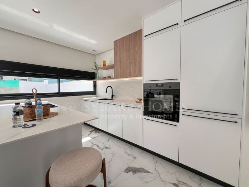 3 sypialnia Willa na sprzedaż w Denia z basenem garażem - 675 000 € (Ref: 9679695)