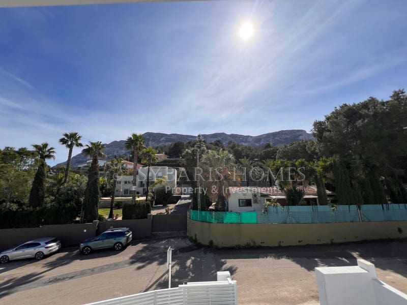 3 sypialnia Willa na sprzedaż w Denia z basenem garażem - 675 000 € (Ref: 9679695)