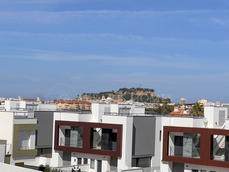 3 sypialnia Willa na sprzedaż w Denia z basenem garażem - 675 000 € (Ref: 9679695)