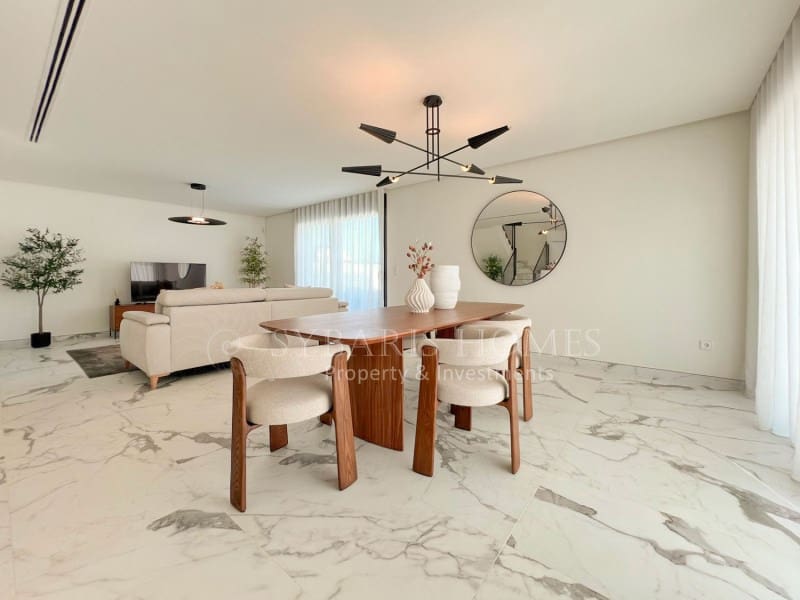 3 sypialnia Willa na sprzedaż w Denia z basenem garażem - 675 000 € (Ref: 9679695)