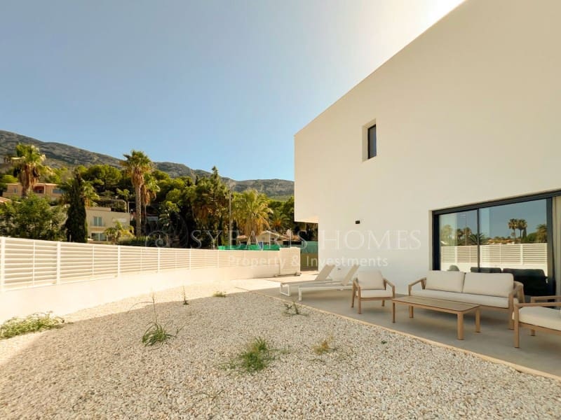 3 sypialnia Willa na sprzedaż w Denia z basenem garażem - 675 000 € (Ref: 9679695)