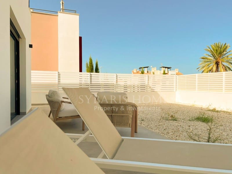 3 sypialnia Willa na sprzedaż w Denia z basenem garażem - 675 000 € (Ref: 9679695)