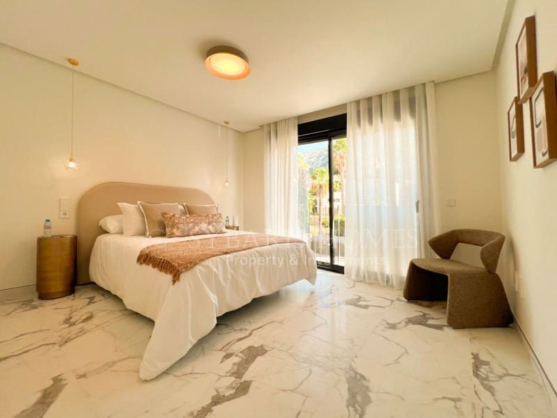 3 sypialnia Willa na sprzedaż w Denia z basenem garażem - 675 000 € (Ref: 9679695)