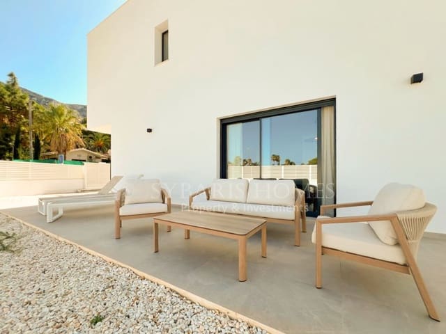 3 sypialnia Willa na sprzedaż w El Montgó, Dénia z basenem garażem - 675 000 € (Ref: 9679695)
