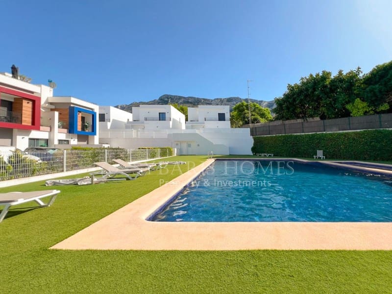 3 sypialnia Willa na sprzedaż w Denia z basenem garażem - 675 000 € (Ref: 9679695)