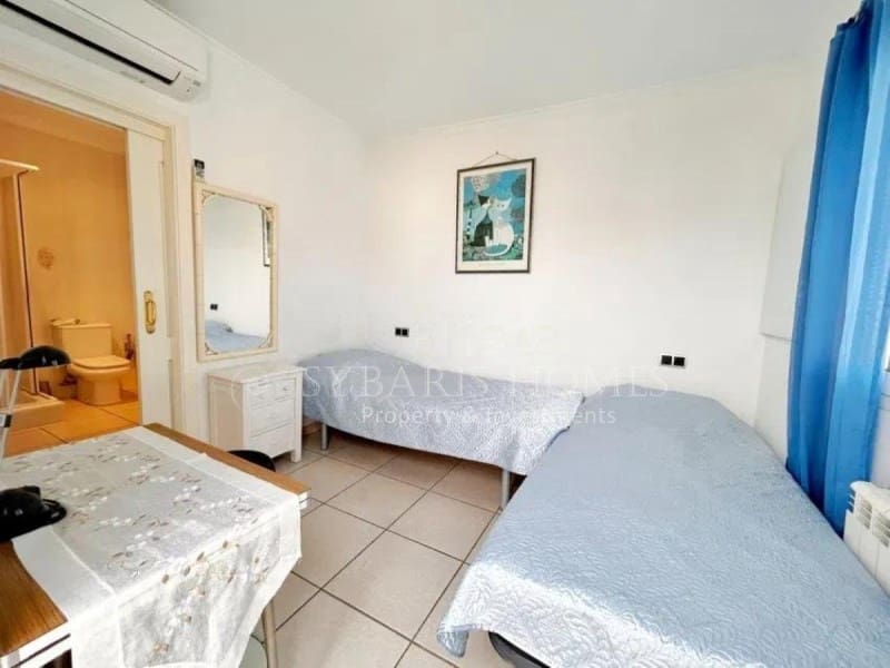 Chalet de 3 habitaciones en Dénia en venta con garaje - 449.000 € (Ref: 9741638)