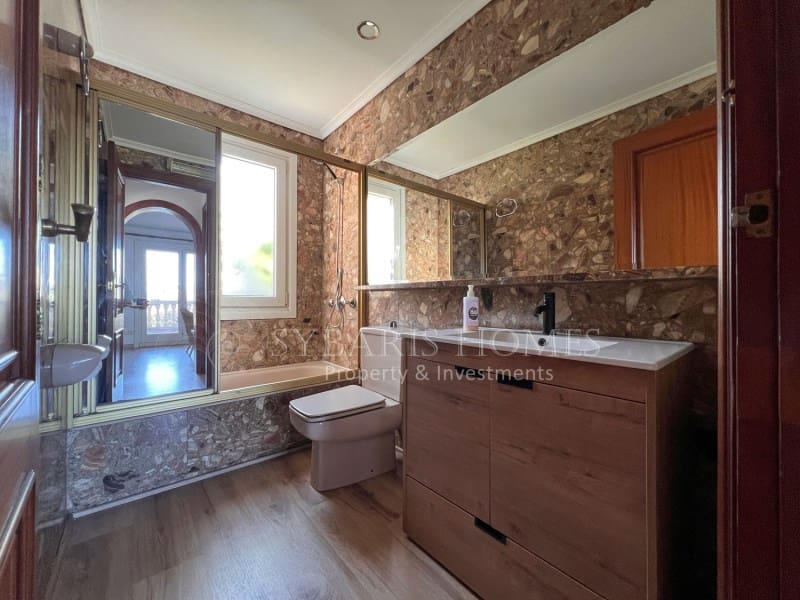 2 bedroom Apartment for sale in Denia with pool - € 270,000 (Ref: 9747750)