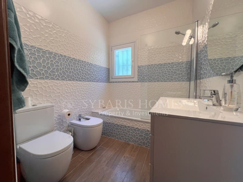 4 soverom Villa til salgs i Benitachell / Benitatxell med svømmebasseng garasje - € 638 000 (Ref: 9845279)