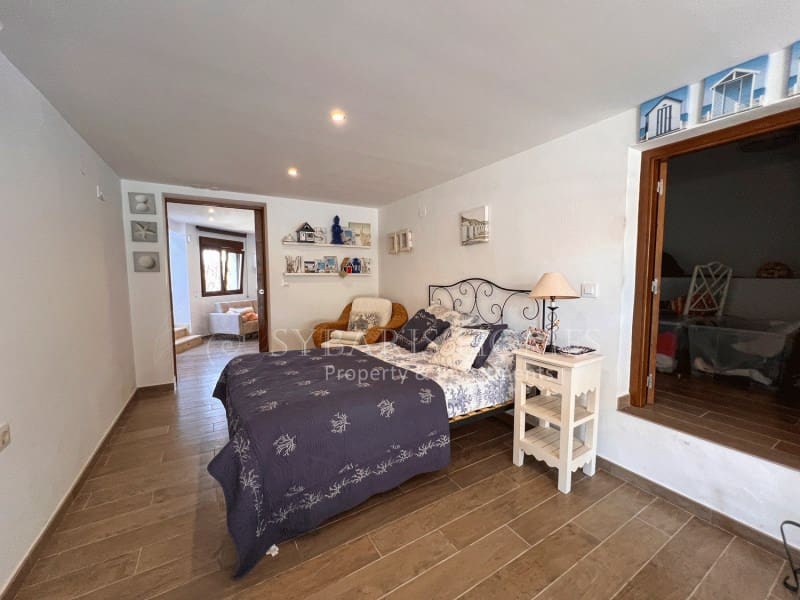4 soverom Villa til salgs i Benitachell / Benitatxell med svømmebasseng garasje - € 638 000 (Ref: 9845279)
