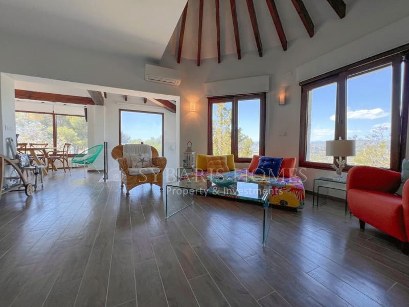 4 soverom Villa til salgs i Benitachell / Benitatxell med svømmebasseng garasje - € 638 000 (Ref: 9845279)