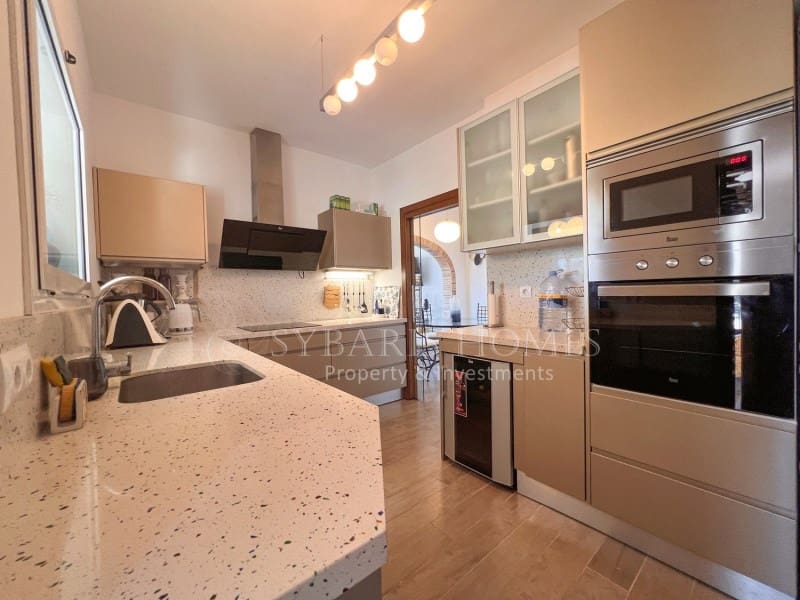4 soverom Villa til salgs i Benitachell / Benitatxell med svømmebasseng garasje - € 638 000 (Ref: 9845279)