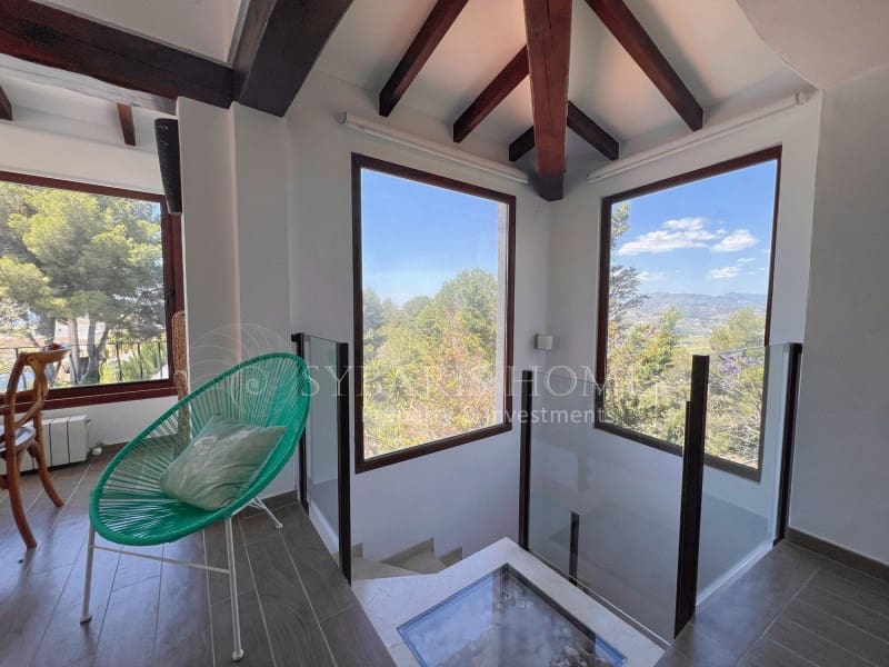 4 soverom Villa til salgs i Benitachell / Benitatxell med svømmebasseng garasje - € 638 000 (Ref: 9845279)