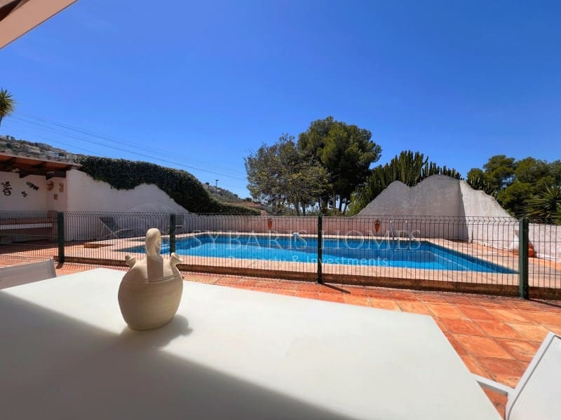 4 soverom Villa til salgs i Benitachell / Benitatxell med svømmebasseng garasje - € 638 000 (Ref: 9845279)