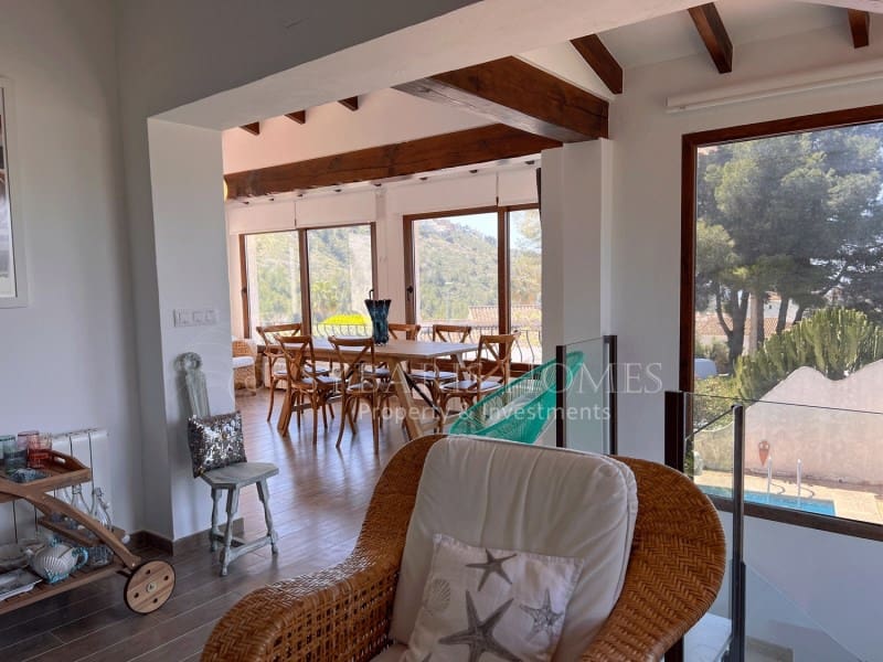 4 soverom Villa til salgs i Benitachell / Benitatxell med svømmebasseng garasje - € 638 000 (Ref: 9845279)