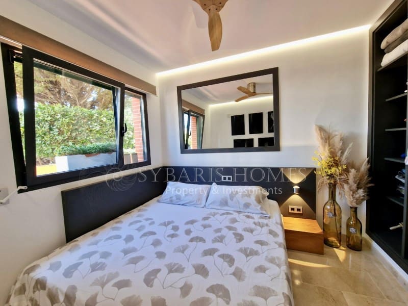 2 bedroom Apartment for sale in Denia with pool garage - € 449,500 (Ref: 9849330)