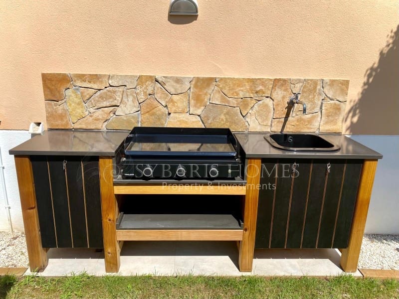 2 bedroom Apartment for sale in Denia with pool garage - € 449,500 (Ref: 9849330)